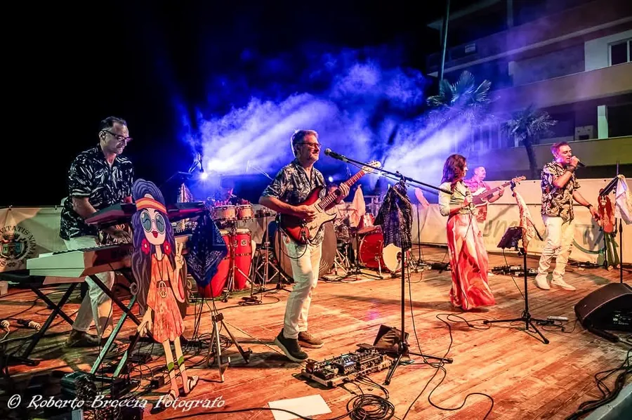 Band durante un evento live ZERO7UNO